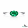 Oval Cut Green Emerald Ring in Gold – Minimalist Natural Gemstone Stackable Ring