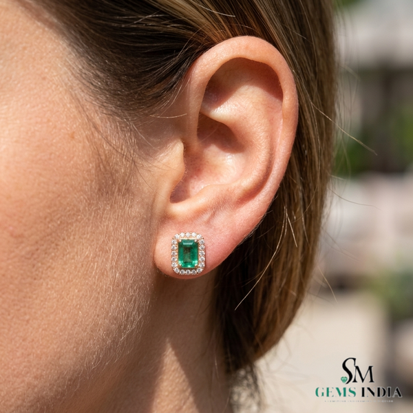 7,80 ct dunkelgrüne Statement-Ohrhänger mit großen sambischen Smaragden im Smaragd- und Ovalschliff, 18 Karat Gold, Smaragdohrringe, ovale Smaragdstifte (Kopie)