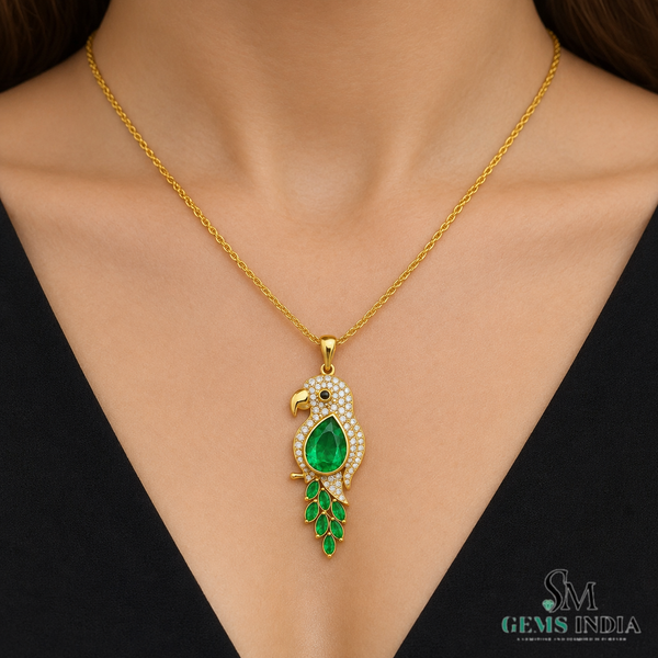 4.50 carat Green Pear Emerald Parrot Pendant Dazzling Gold Pendant for Elegant Style