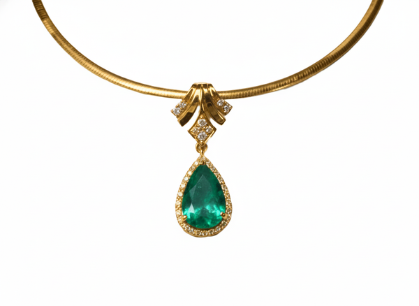 3.50 carat Radiant Teardrop Emerald Pendant Pear Cut Green Gemstone Brilliance