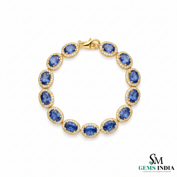 Doppelter Smaragd-Ring in offenem Design aus 14 Karat Gold – Band mit quadratisch und rund geschliffenen grünen Edelsteinen