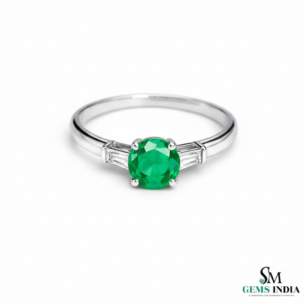 Round Cut Green Emerald Ring with Side Baguette Diamonds – Minimalist Fine Jewelry
