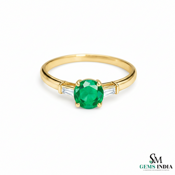Round Cut Green Emerald Ring with Side Baguette Diamonds – Minimalist Fine Jewelry
