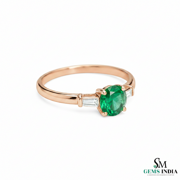 Round Cut Green Emerald Ring with Side Baguette Diamonds – Minimalist Fine Jewelry