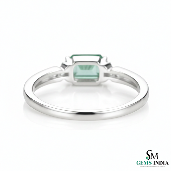 Emerald Cut Green Emerald Ring with Diamond Side Accents – Elegant Fine Jewelry Style