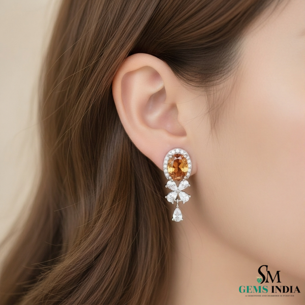 Doppelter Smaragd-Ring in offenem Design aus 14 Karat Gold – Band mit quadratisch und rund geschliffenen grünen Edelsteinen