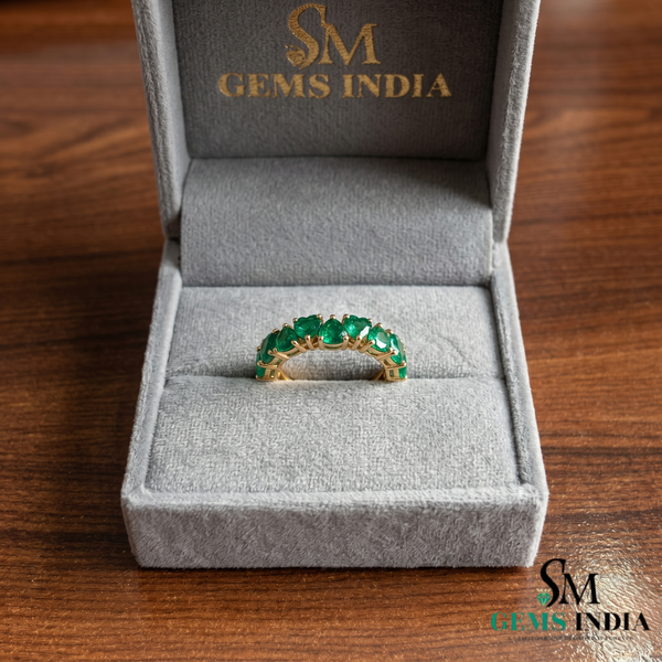 Heart Emerald Wedding Band Ring - Romantic Gemstone Band