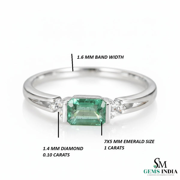 Emerald Cut Green Emerald Ring with Diamond Side Accents – Elegant Fine Jewelry Style