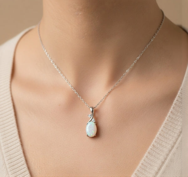 Oval Opal Diamond Halo Pendant - Elegant Gold Jewelry