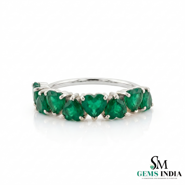 Heart Emerald Wedding Band Ring - Romantic Gemstone Band