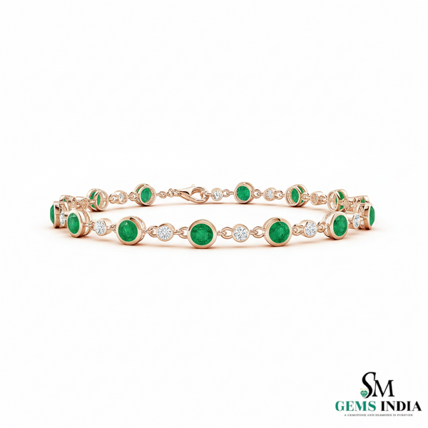 Doppelter Smaragd-Ring in offenem Design aus 14 Karat Gold – Band mit quadratisch und rund geschliffenen grünen Edelsteinen