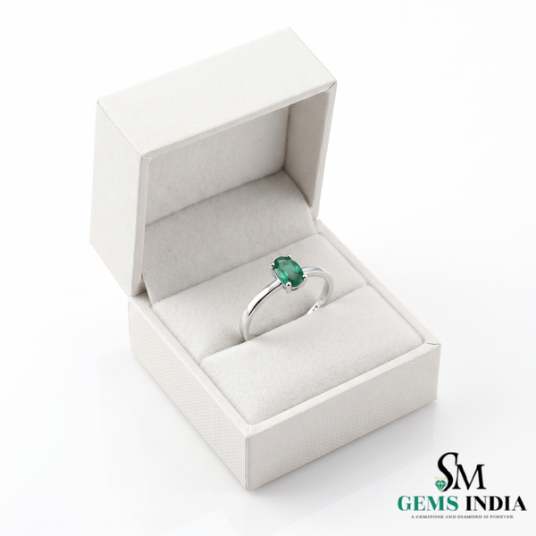 Elegant Oval Emerald Solitaire Ring – 14KMinimal Fine Jewelry