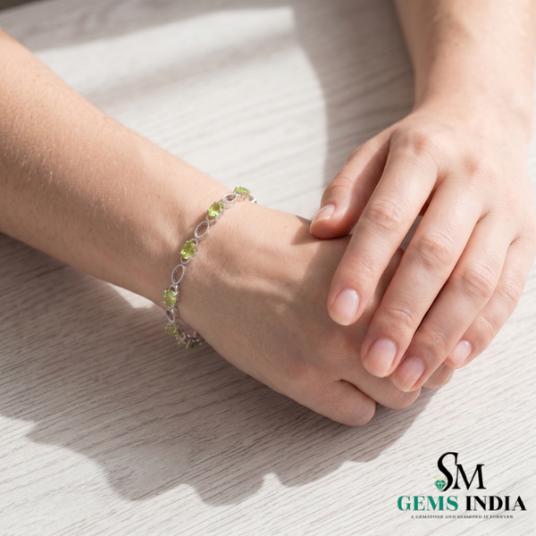 Natural Oval Peridot Link Bracelet in 14K Gold – Fine Gemstone Jewelry