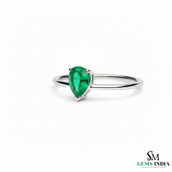 Pear Cut Green Emerald Solitaire Ring – Minimalist Teardrop Gemstone Ring