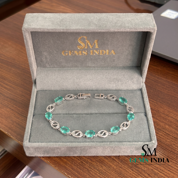 Oval Natural Emerald Bracelet - Elegant Green Gemstone Jewelry
