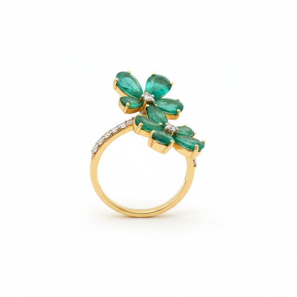 Women Flower Style Natural Zambian Emerald Engagement Ring - 18k Solid Gold May Birthstone Ring