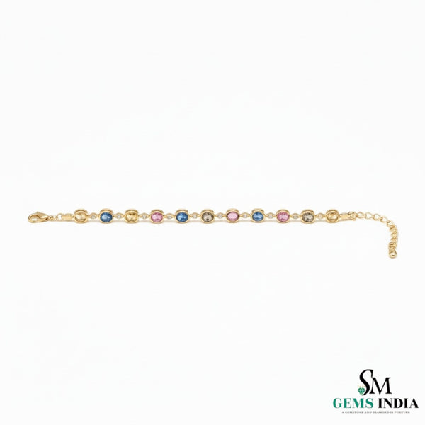 Doppelter Smaragd-Ring in offenem Design aus 14 Karat Gold – Band mit quadratisch und rund geschliffenen grünen Edelsteinen