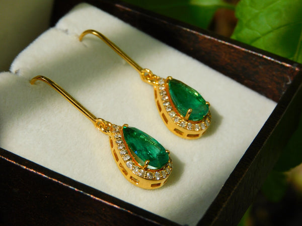 Luxurious 6 carat Pear shape Natural Emerald and Diamond Teardrop DangleEarrings in 14K Gold