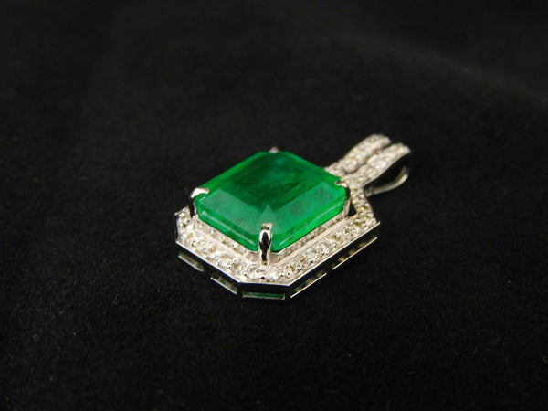 8.10 carat Stunning Natural Emerald Pendant Emerald Cut Green Gem with Diamond Halo Glow
