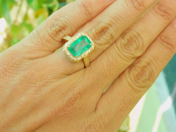 4.50 carat Emerald cut Natural Emerald and Diamond Engagement Ring Unique Gift for her