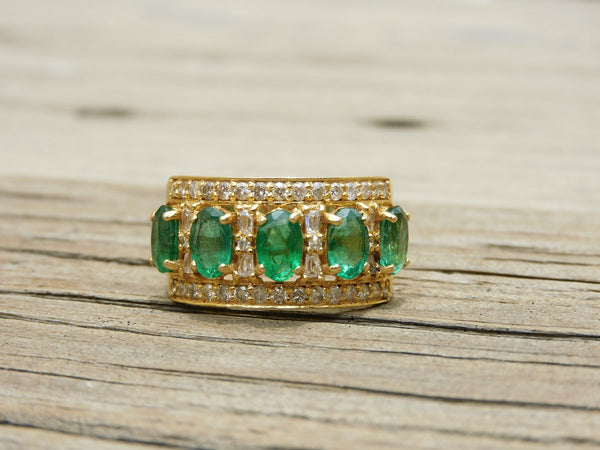 3.30 carat Oval Shape Women Engagement Ring In 18k Solid Gold Statement Cocktail Ring For Women