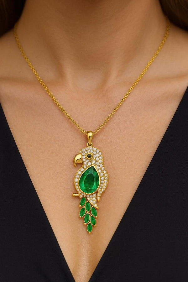 4.50 carat Green Pear Emerald Parrot Pendant Dazzling Gold Pendant for Elegant Style