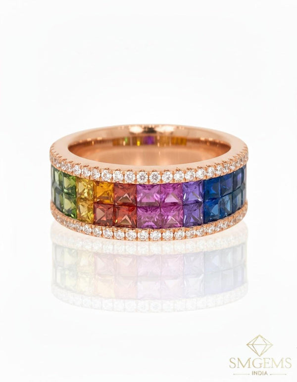 Doppelter Smaragd-Ring in offenem Design aus 14 Karat Gold – Band mit quadratisch und rund geschliffenen grünen Edelsteinen