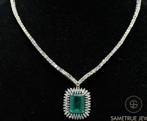 10.10 carat Glamorous Natural Emerald Halo Pendant Necklace Sparkling Diamond Setting