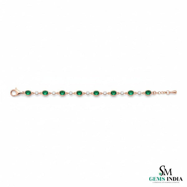 Doppelter Smaragd-Ring in offenem Design aus 14 Karat Gold – Band mit quadratisch und rund geschliffenen grünen Edelsteinen