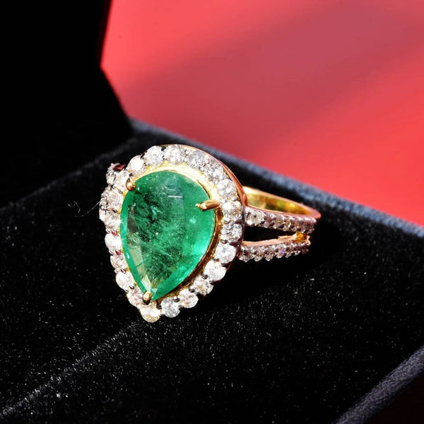 Natural Emerald Engagement Ring / Natural Emerald Ring / Diamond 14K Solid Gold Engagement Ring / Pear Emerald Ring/ valentine day gift