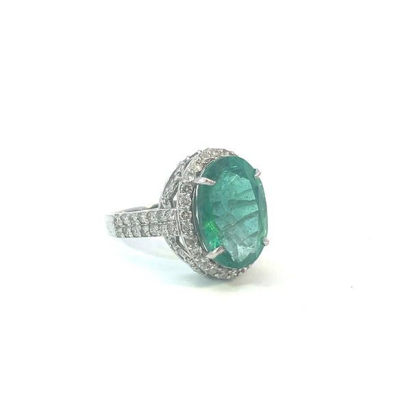 I.G.I Certified 5.50 Carats Natural Oval And Diamond Engagement Ring In 18k White Gold / Natural Diamond And May Birthstone Ring