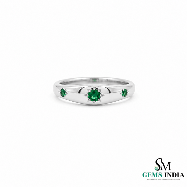 Emerald Starburst Silver Band Ring - Minimal Green Gemstone Stacking Ring