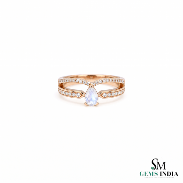 Doppelter Smaragd-Ring in offenem Design aus 14 Karat Gold – Band mit quadratisch und rund geschliffenen grünen Edelsteinen