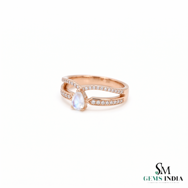 Doppelter Smaragd-Ring in offenem Design aus 14 Karat Gold – Band mit quadratisch und rund geschliffenen grünen Edelsteinen