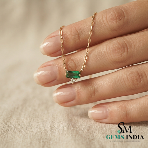Minimalist Emerald Green Baguette Pendant Necklace for Women