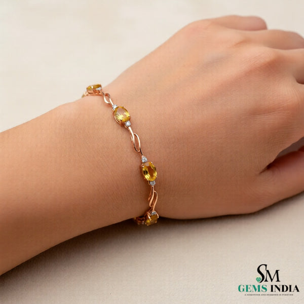 Doppelter Smaragd-Ring in offenem Design aus 14 Karat Gold – Band mit quadratisch und rund geschliffenen grünen Edelsteinen