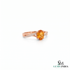 Doppelter Smaragd-Ring in offenem Design aus 14 Karat Gold – Band mit quadratisch und rund geschliffenen grünen Edelsteinen
