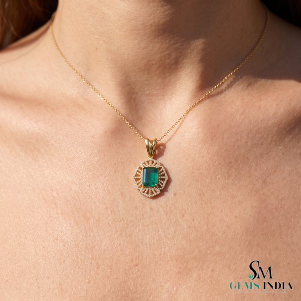 4.90 carat Elegant Art Deco Emerald cut Natural Emerald with Dazzling Diamond Border Pendant
