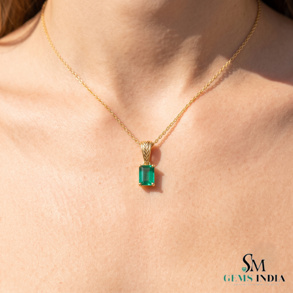 1.10 carat 14K Gold Natural Emerald Pendant Elegant Emerald-Cut Design