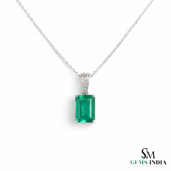 1.10 carat 14K Gold Natural Emerald Pendant Elegant Emerald-Cut Design