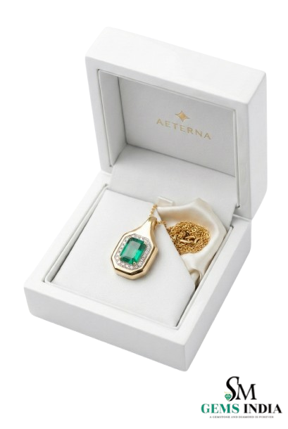 Emerald Cut Green Emerald Diamond Cluster Pendant for Women