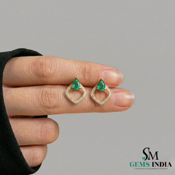Luxury Pear Shape Emerald & Diamond Stud Earrings for Women