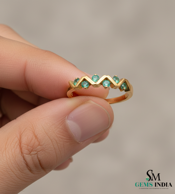 0.12 carat Zigzag Natural Emerald Band Ring in 14k Gold Dainty Stacking Ring