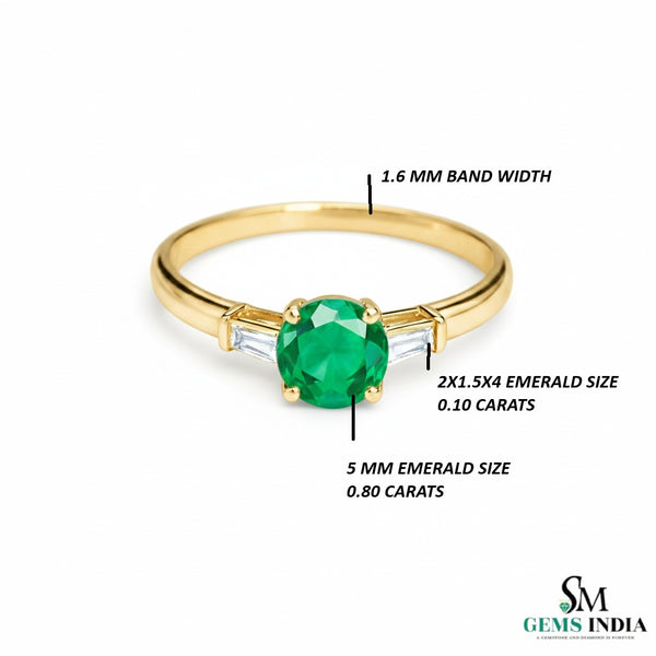 Round Cut Green Emerald Ring with Side Baguette Diamonds – Minimalist Fine Jewelry