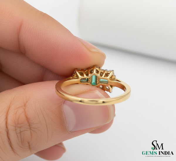 Three Stone Emerald and Diamond Cluster Ring – Fine Gold Jewelry