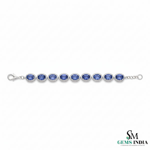 Doppelter Smaragd-Ring in offenem Design aus 14 Karat Gold – Band mit quadratisch und rund geschliffenen grünen Edelsteinen