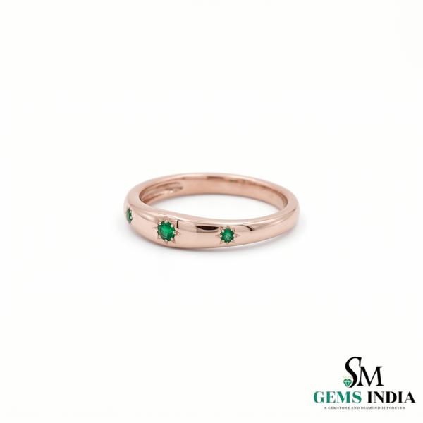 Emerald Starburst Silver Band Ring - Minimal Green Gemstone Stacking Ring