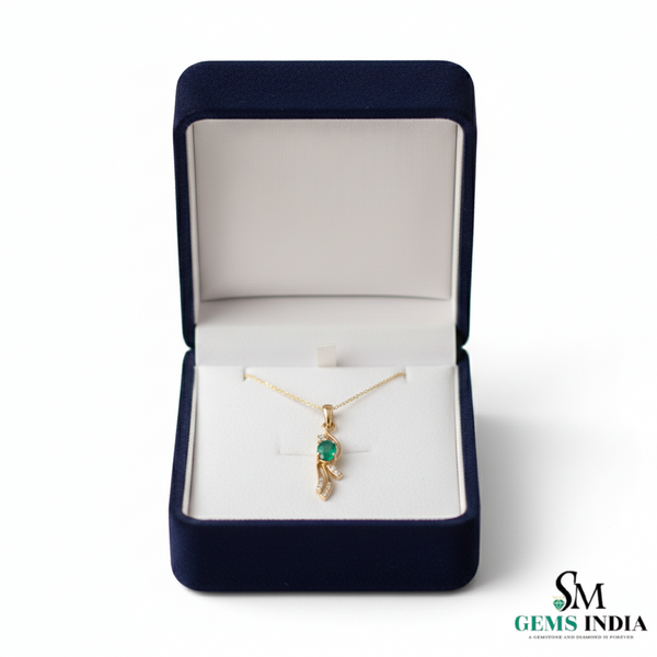 Oval shape Natural EmeraldDiamond Swirl Pendant in 18k Gold