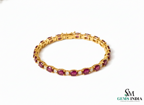 Elegant Oval shape Natural Ruby Bracelet with Diamond Accents – Timeless Luxury