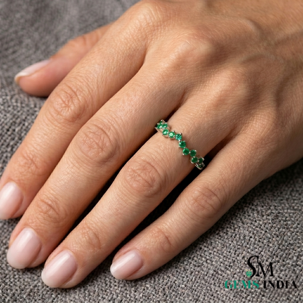 Round Curved Cluster Natural Emerald Band Fine Jewelry Statement Ring